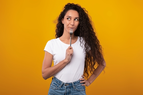 Quand les règles stimulent l’appétit : comprendre la faim menstruelle