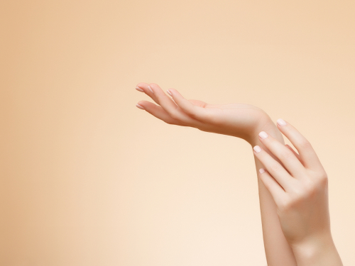 L’effet de la grossesse sur les cheveux, la peau et les ongles