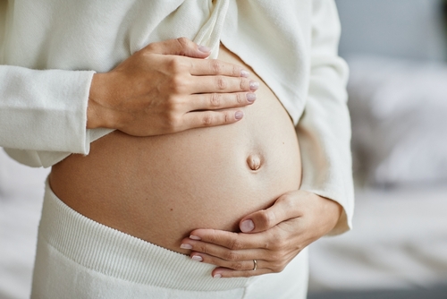 SOPK et grossesse : comprendre les risques et les précautions à prendre