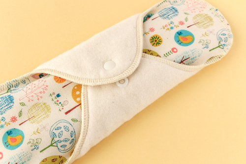 Les serviettes hygiéniques réutilisables